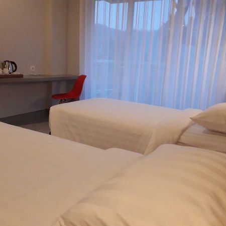 Bess Resort & Waterpark Hotel And Convention Malang Extérieur photo