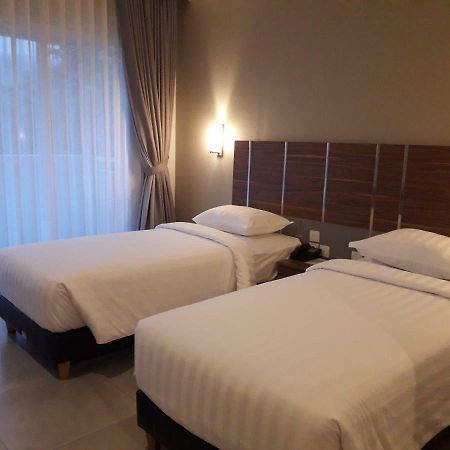 Bess Resort & Waterpark Hotel And Convention Malang Extérieur photo