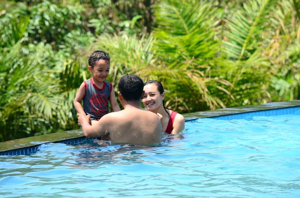 Bess Resort & Waterpark Hotel And Convention Malang Extérieur photo