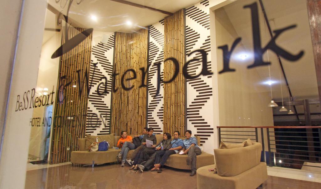 Bess Resort & Waterpark Hotel And Convention Malang Extérieur photo
