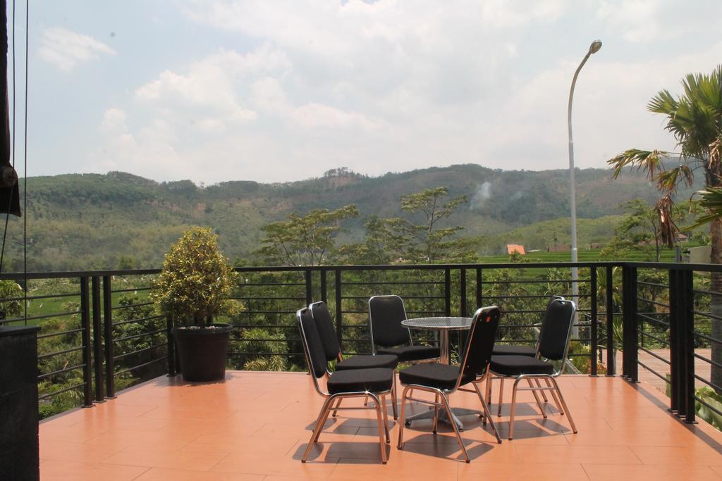 Bess Resort & Waterpark Hotel And Convention Malang Extérieur photo