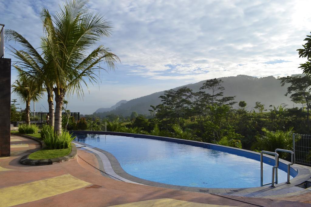 Bess Resort & Waterpark Hotel And Convention Malang Extérieur photo