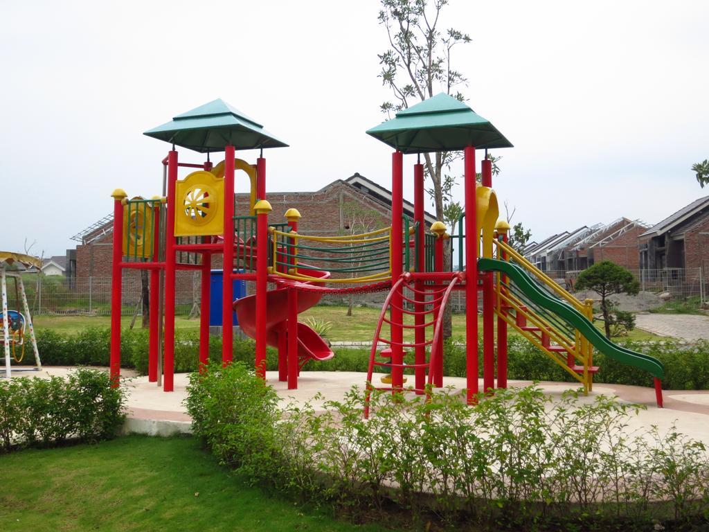 Bess Resort & Waterpark Hotel And Convention Malang Extérieur photo