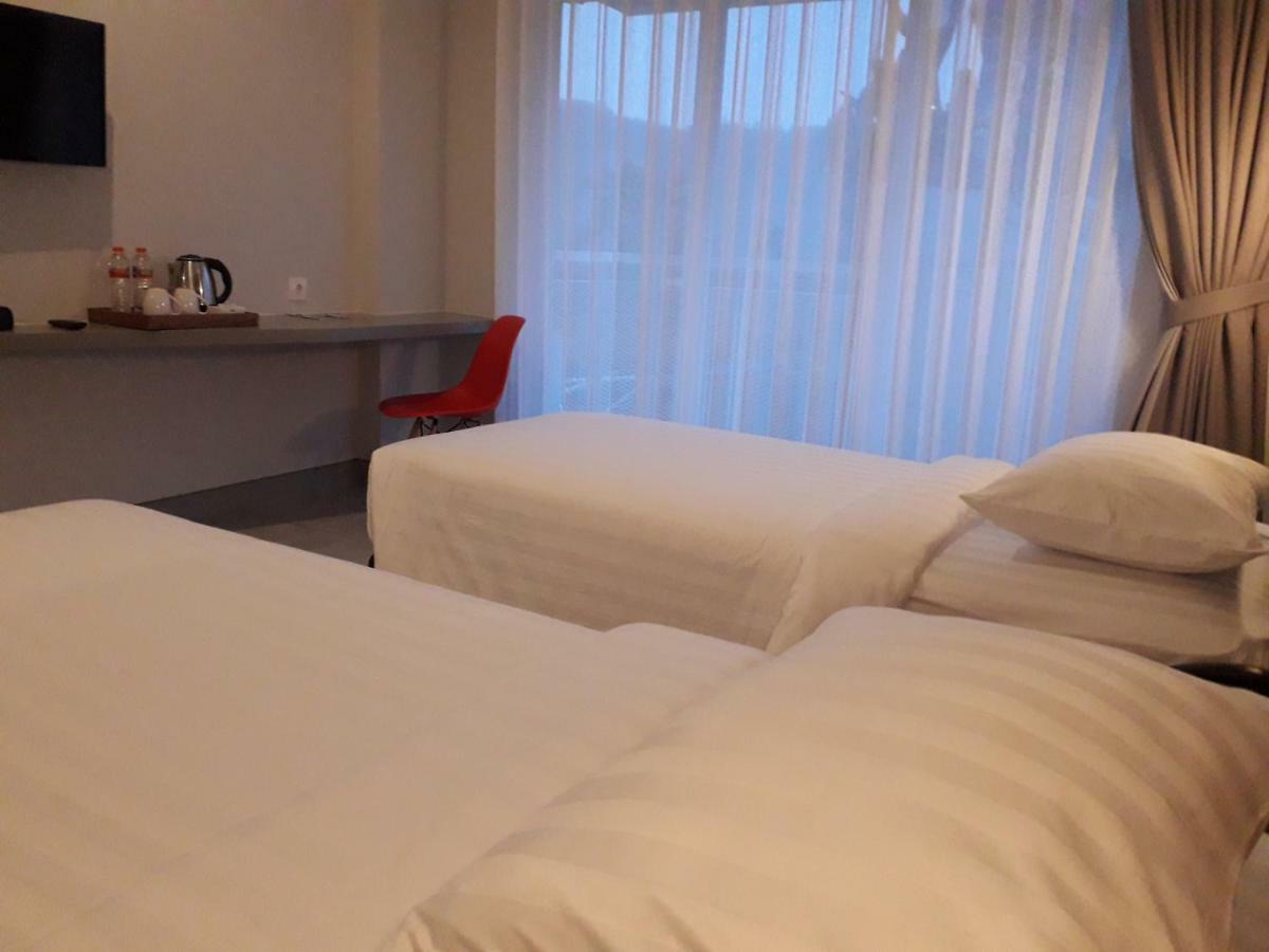 Bess Resort & Waterpark Hotel And Convention Malang Extérieur photo